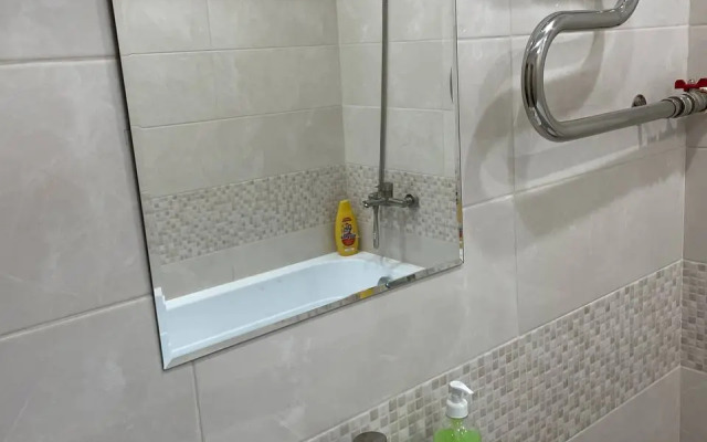 Odnokomnatnaya 36 M² 2 Krovati Flat
