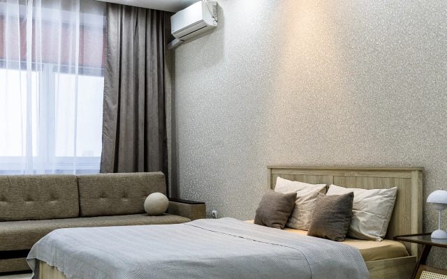 V Azhk Parusa Flat
