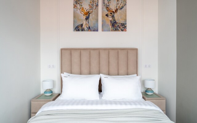 Red Apartments Art Layt Mille Apartments