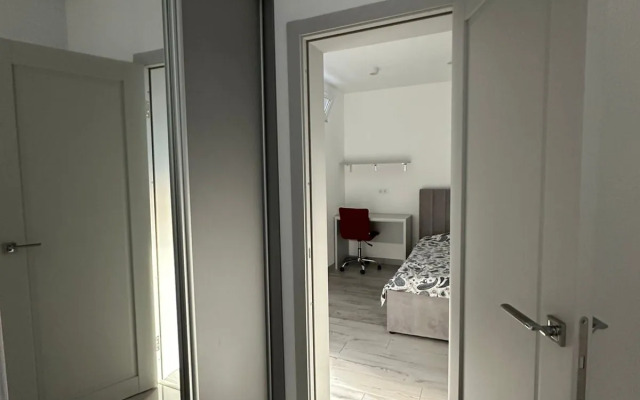 Апартаменты с двумя кроватями, балконом и ванной, 16 этаж