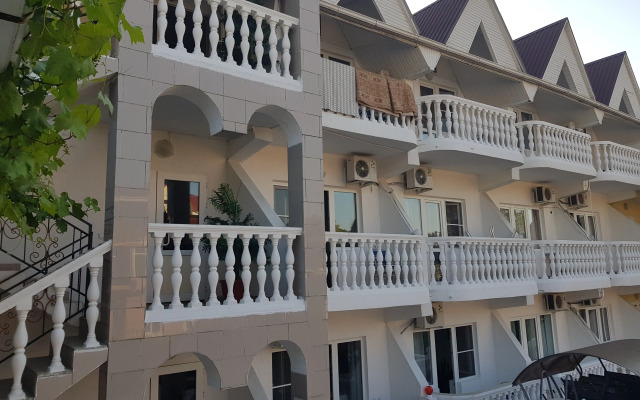 YugAdelija Sochi Hotel