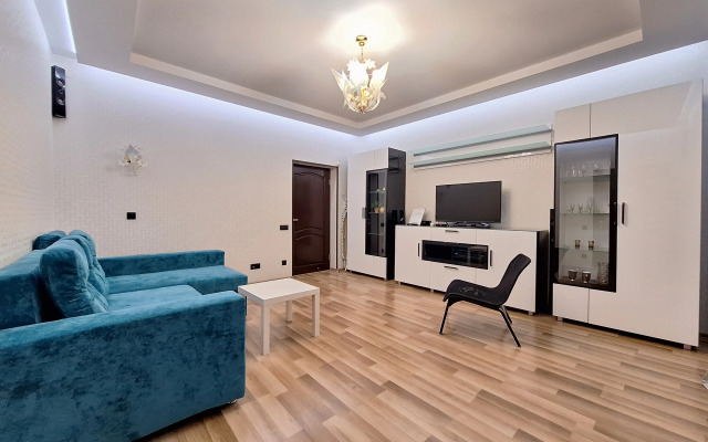 Stilnaya 3-Kom Kvartira V Tsentre Apartments
