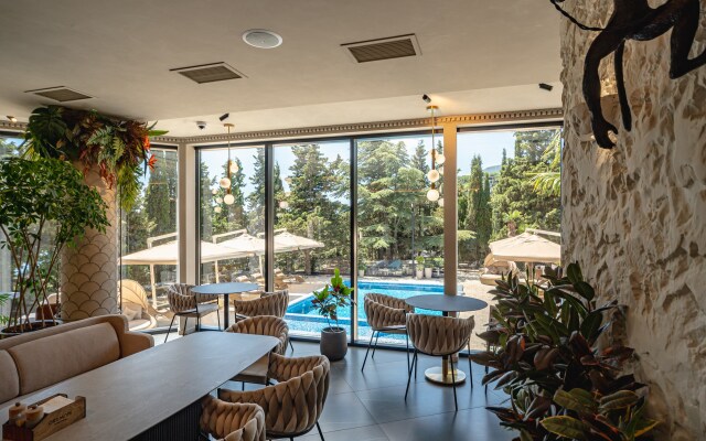 Ore More Boutique Hotel