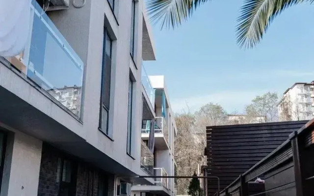 Na Ulitse Molodogvardeyskaya 2/64 Apartments