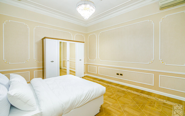 Luxury 7 Bedroom in Nizami Street Apartments