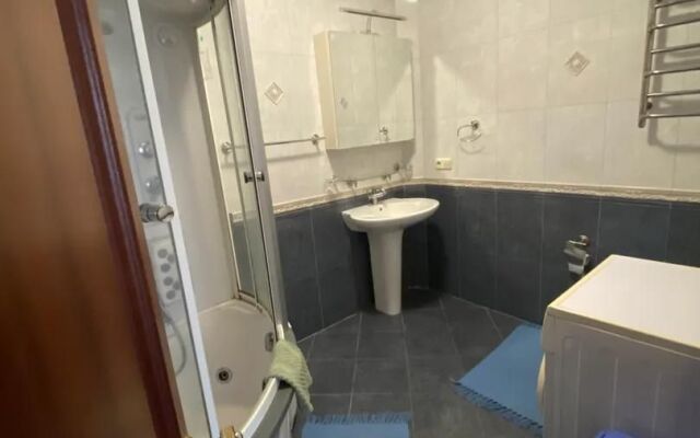 Апартаменты на Пологой Улице 31