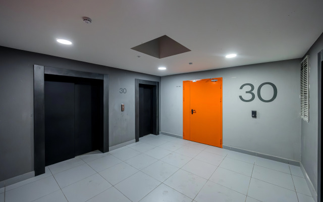 Studiya Na 30-Om Etazhe S Vidom Na Les Flat