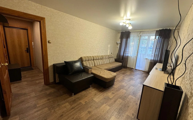 Na Internatsionalnoy 105 Flat