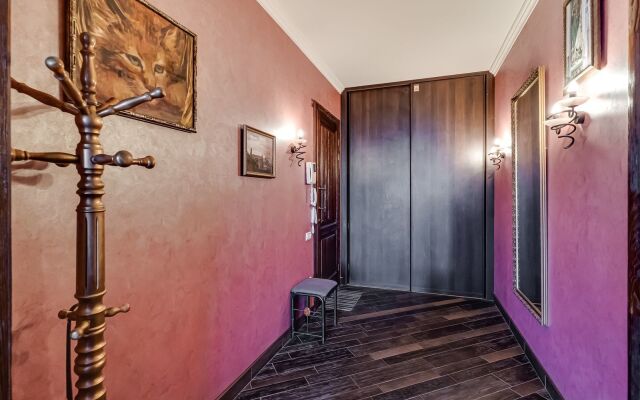 Na Bolshoy Sadovoy 52-56 Flat
