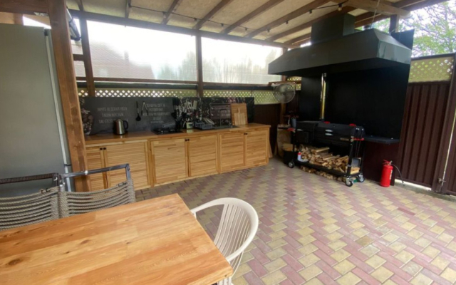 Granatovaya Private house