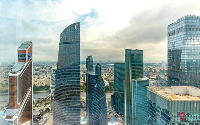 Апартаменты Москва Сити трех комнатные угловой вид