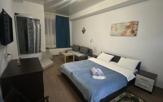 Silver Hotel