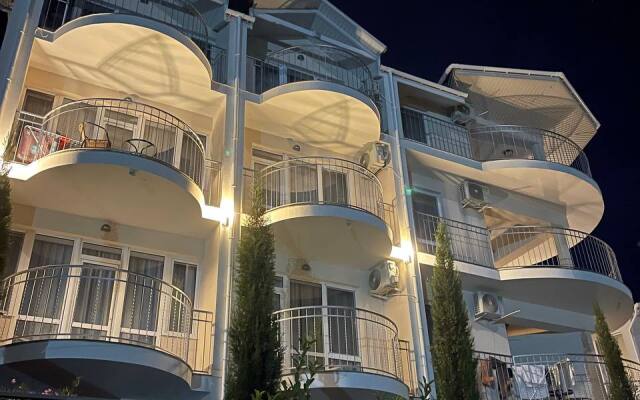 The SOFI Family House Mini-hotel