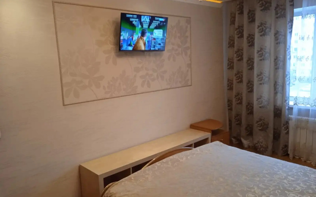 Квартира Суворова 28
