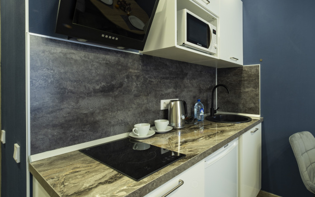 LuxApart U Metro Kupchino Apartment