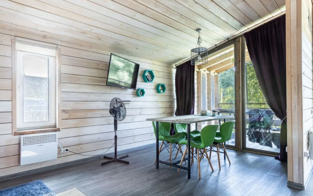 Частный дом с 2-мя спальнями и кухней-гостиной