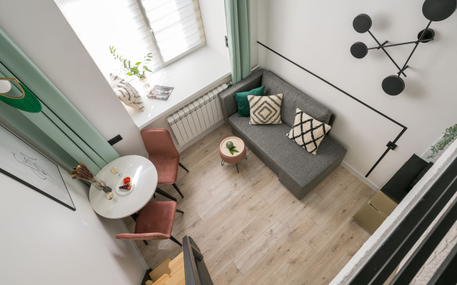 Uyutnaya Dvukhurovnevaya Studiya V Tsentre Apartments