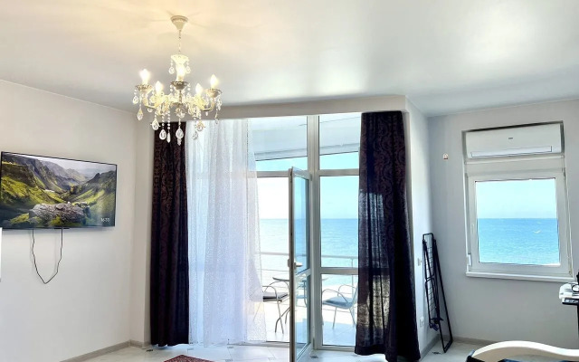 Na Naberezhnoy Pushkina, 17litb Apartment