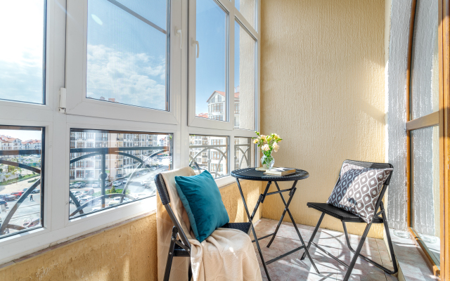 S Prekrasnym Vidom Na Gory Ot Home Group apartments Flat