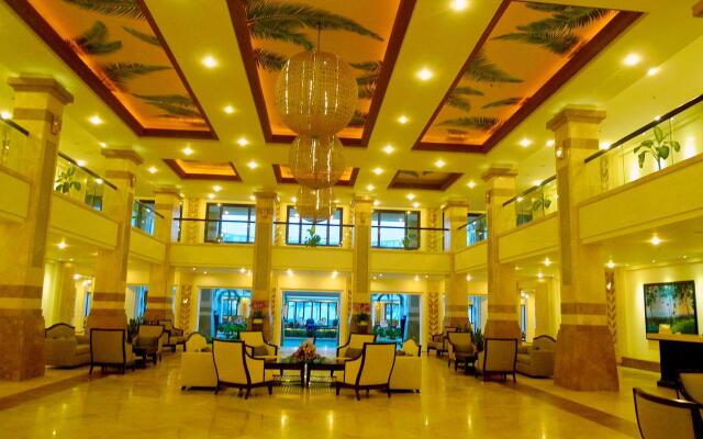 Olalani Resort  Hotel And Condotel