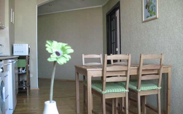 Na Ulitse Smolina Apartments