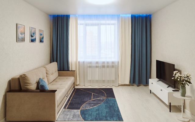Sovremennye ryadom s naberezhnoy Apartments