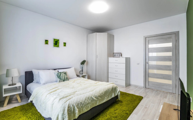 Evrotrekhkomnatnye Apartamenty Stepanenkov na Radishcheva 61