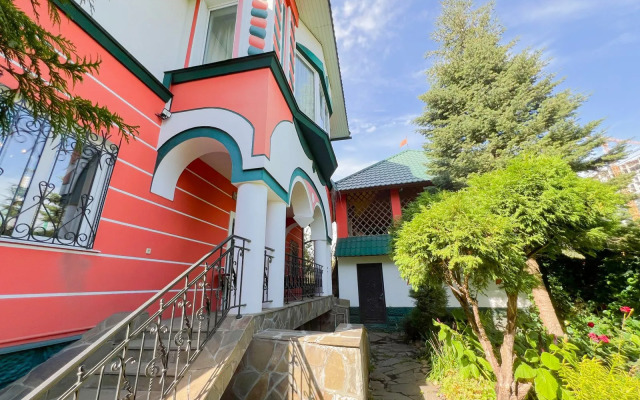 Pavshino Village Private House