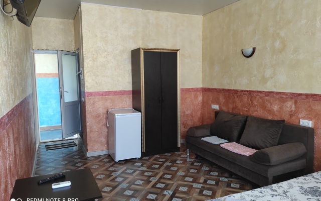 Maylan Guest House