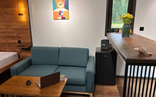 Частный Дом в Лесу с Террассой