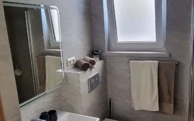 Uyutnaya s Vidom na Les Flat