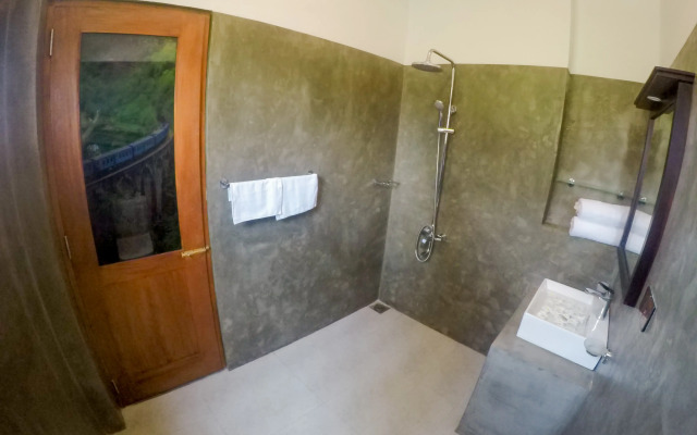 Evergreen - Hikkaduwa Villa