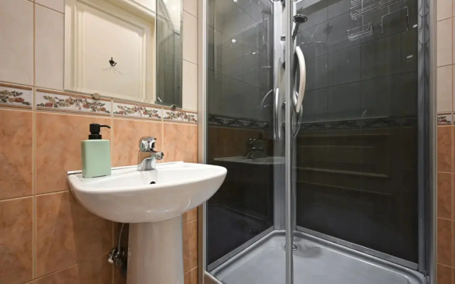 1912 U Anichkova Mosta №1 Apartments