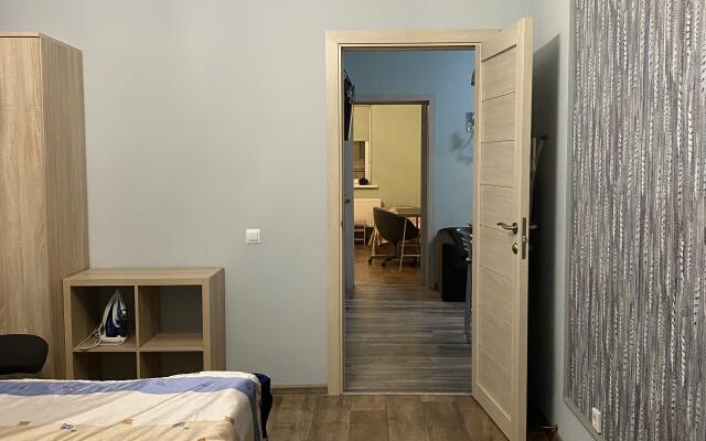 Vernisazh Travel Flat