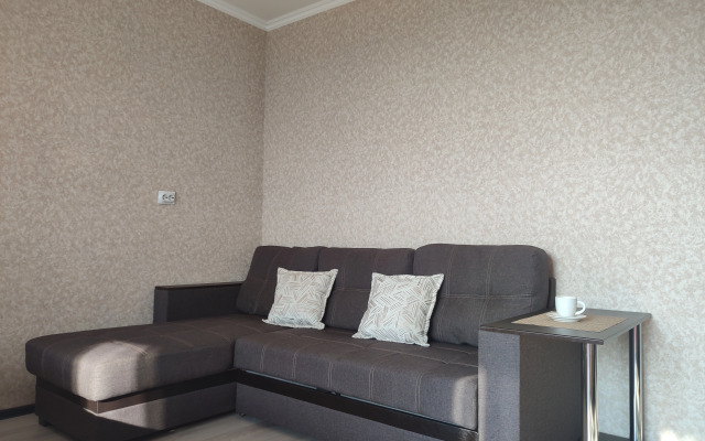 V Rybnoy derevne Flat