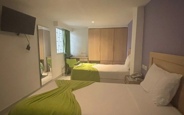 Отель Isla Capri