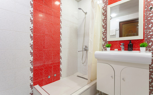 Stay Inn On Sayat-Nova Ave. 33-53 Apartments
