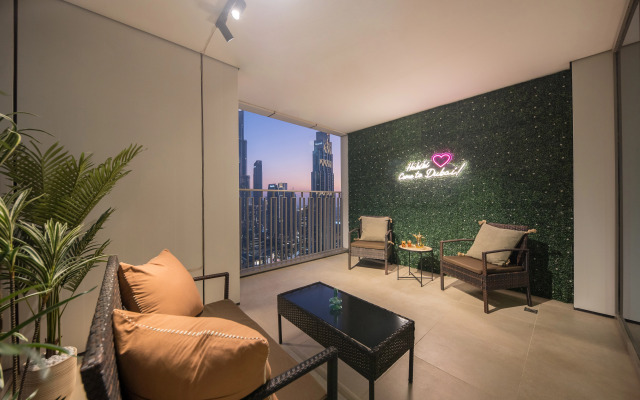 Welcome Home in Downtown Views Apartments