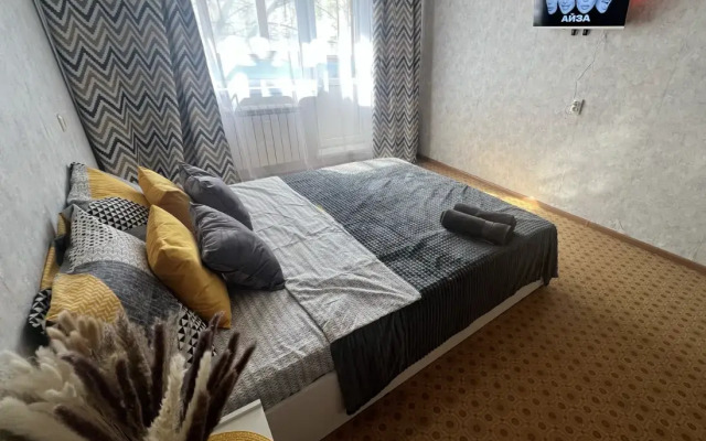 Апартаменты Буденного 12