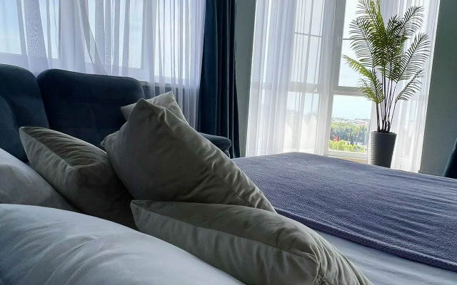 V Tsentre S Vidom Na More Flat