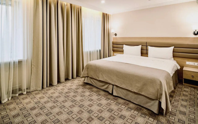 Zvezda Hotel