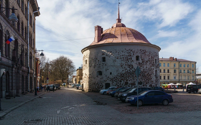 Апартаменты Уютные Стильные в Самoм Сердце Cтaрого Bыбоpгa