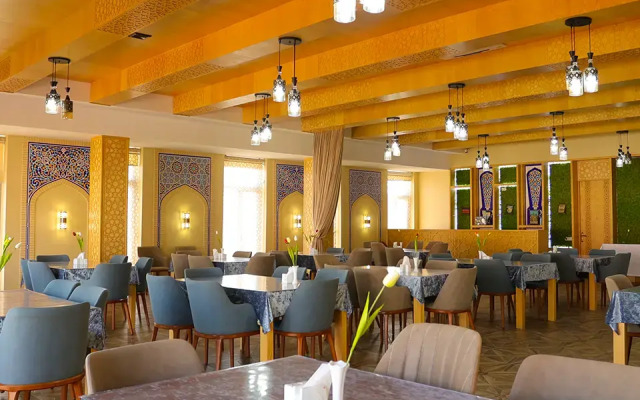 Dunyo Palace Hotel