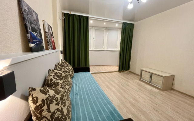 Layf Apart 2 kom-ya na ul. Granichnaya 38 Flat