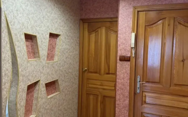 3-Komnatnaya Na Stroitelnoy 8 Flat