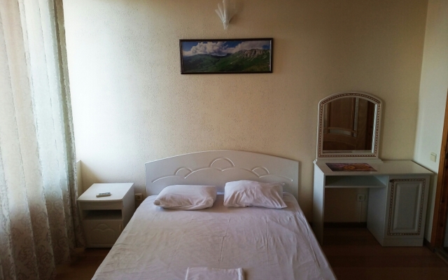 Uyut na Dekabristov Guest House