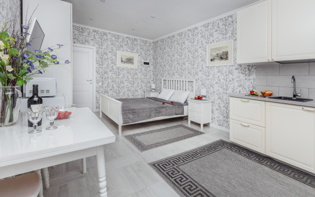 Solnechnaya Studiya So Svoim Dvorikom Apartments