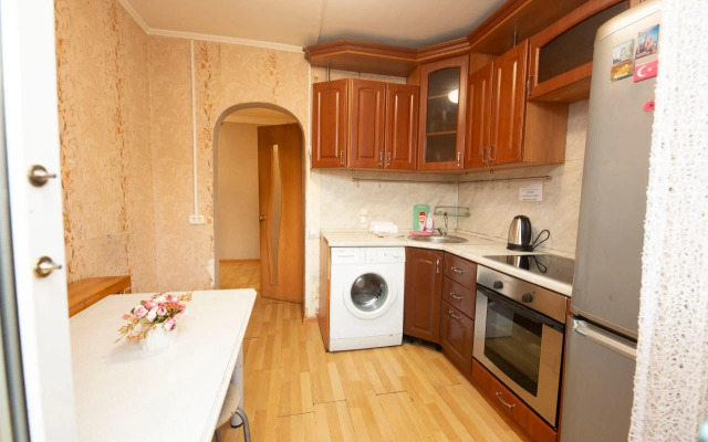 Квартира 2 комнатная квартира улица Республики 92