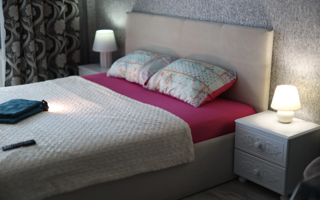 Studio Xm Na Surgutskoy 15 Apartments