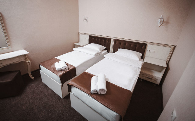 Kurazh Hotel